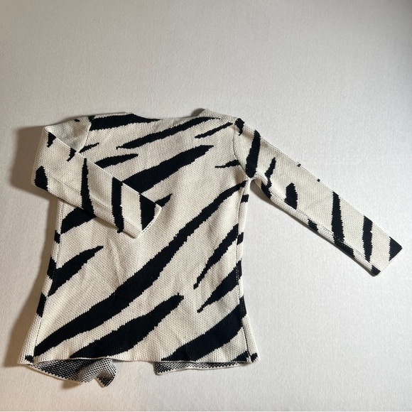 Anthropologie Oliver by Escio Zebra Print Sweater in Black + White Size Small - Picture 6 of 8